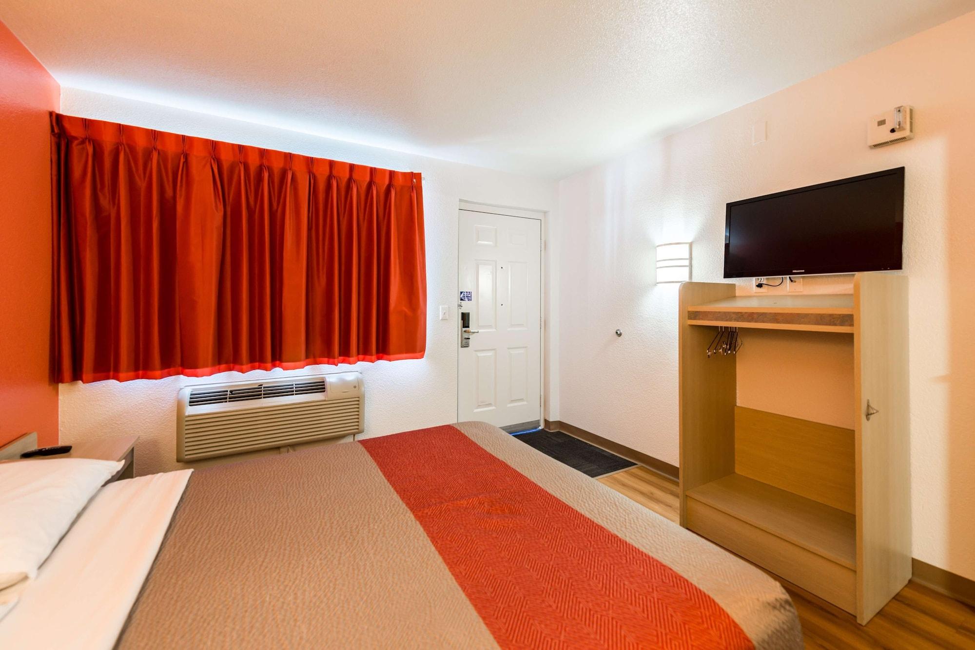 6-reno, Nv - Virginia Plumb Hotel 2*