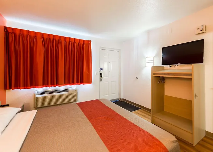 Motel 6-Reno, Nv - Virginia Plumb